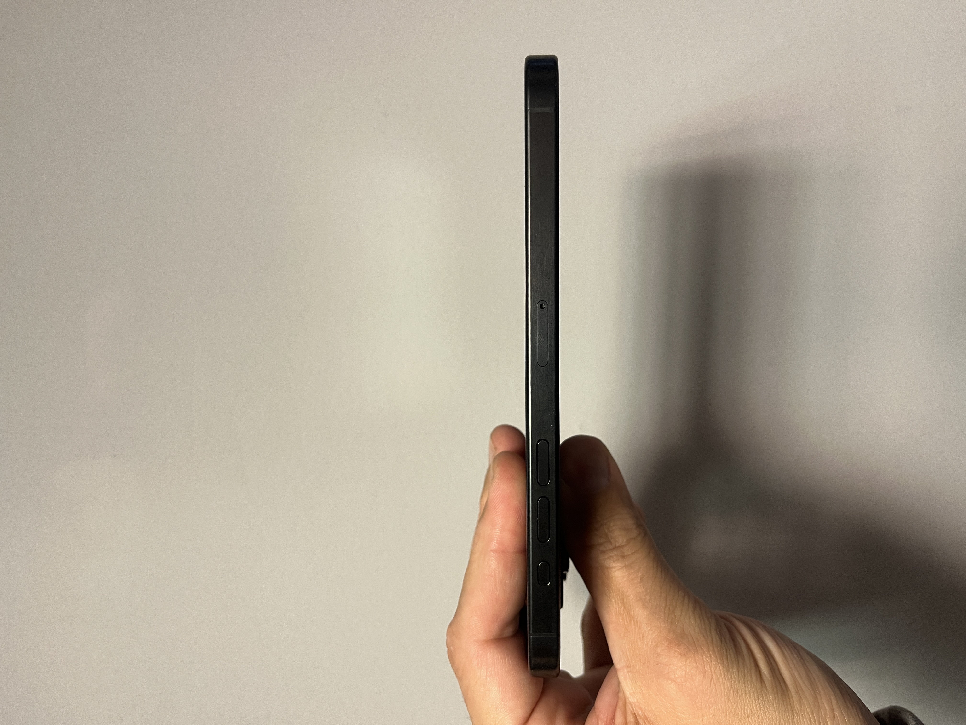 The Apple iPhone 15 Pro Max 512GB Black Titanium Fully Working 79pct Battery Health - Product View 7 available from Rouge Technologies