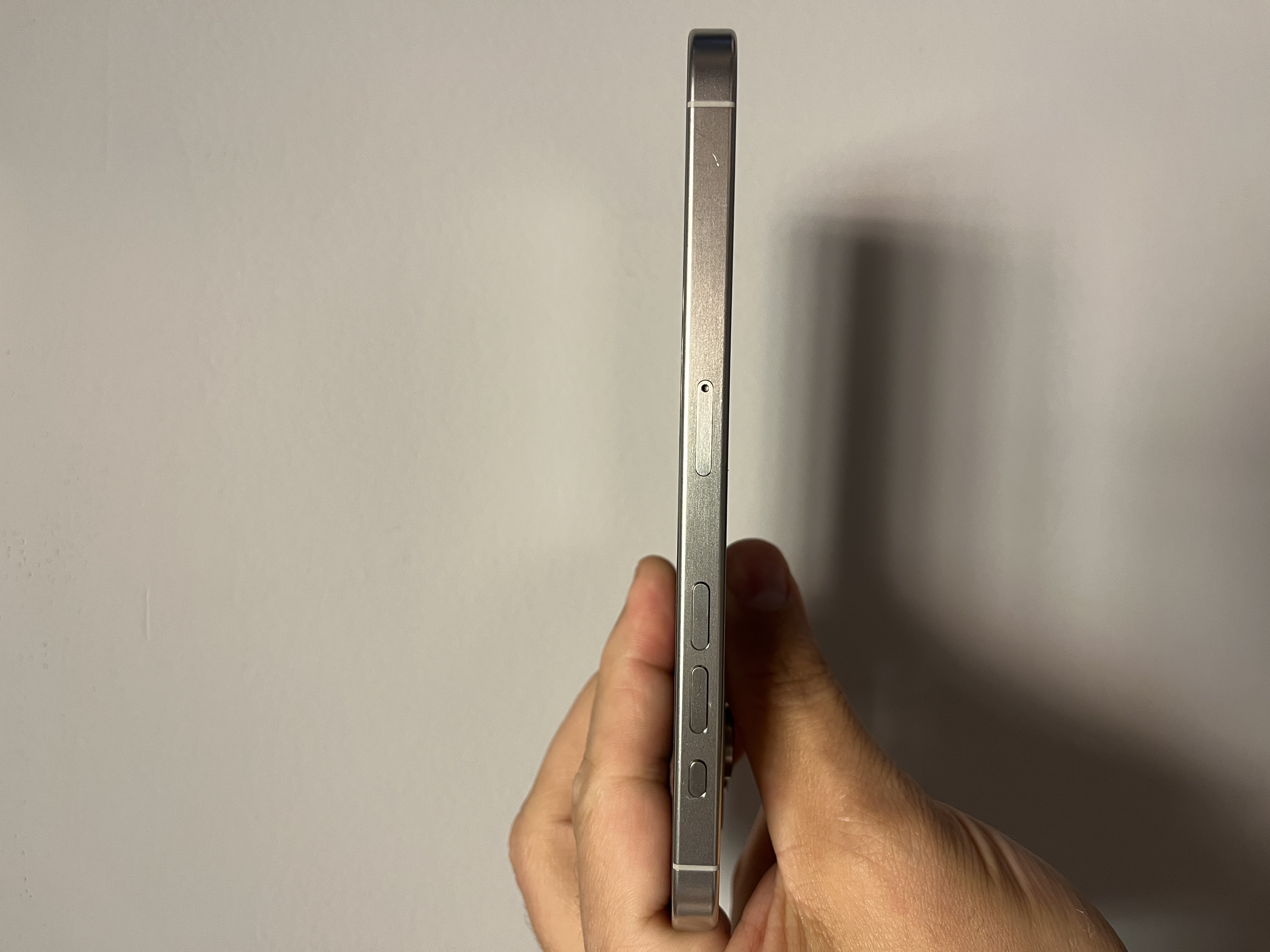 The Apple iPhone 15 Pro Max White Titanium 512GB 86 Percent Battery Health Unlocked - Product View 7 available from Rouge Technologies